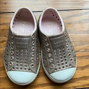 Glitter Jefferson Natives size 6